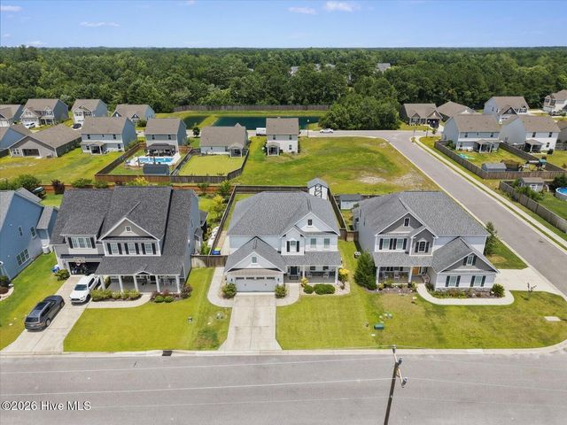 504 Aurora Place, Hampstead, NC 28443