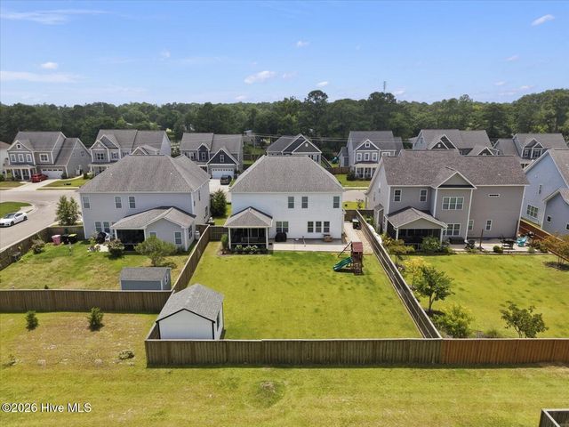 504 Aurora Place, Hampstead, NC 28443