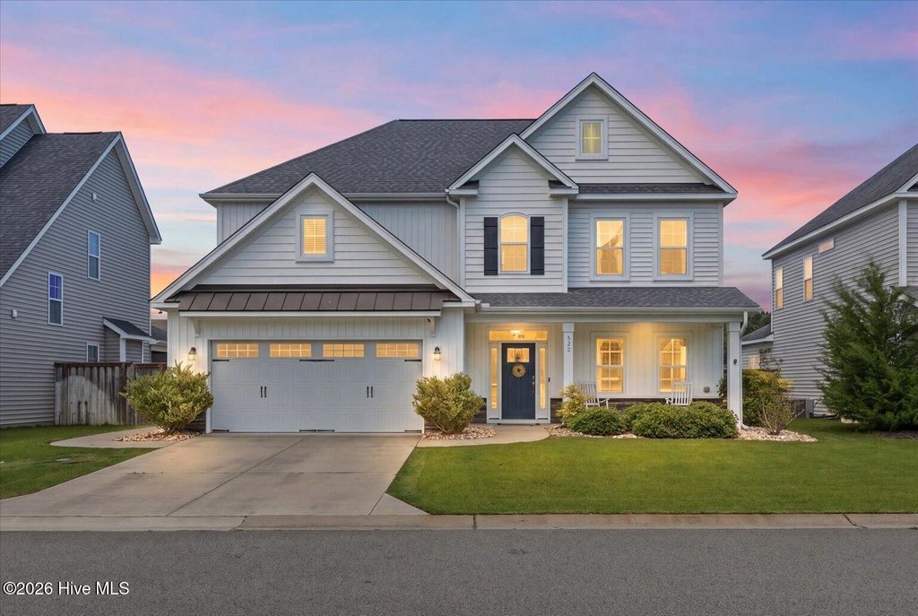 504 Aurora Place, Hampstead, NC 28443