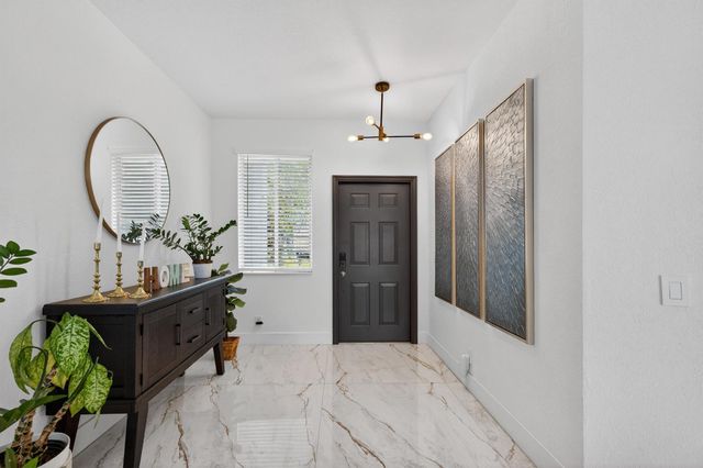 1374 Canary Island Drive, Weston, FL 33327