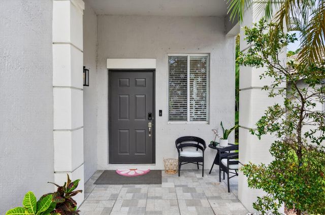 1374 Canary Island Drive, Weston, FL 33327