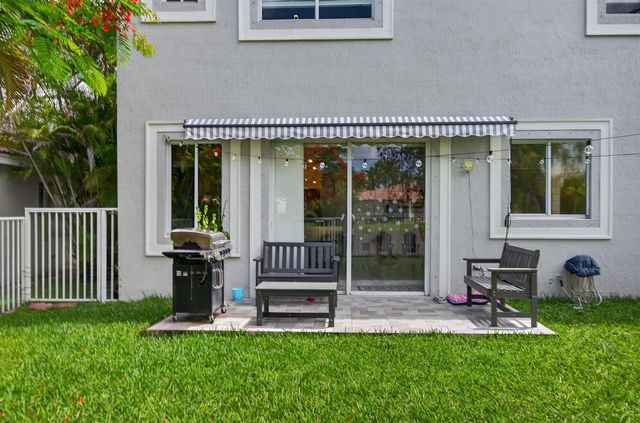 1374 Canary Island Drive, Weston, FL 33327
