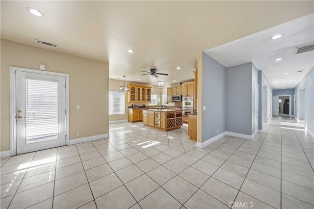 42500 20th W, Lancaster, CA 93534