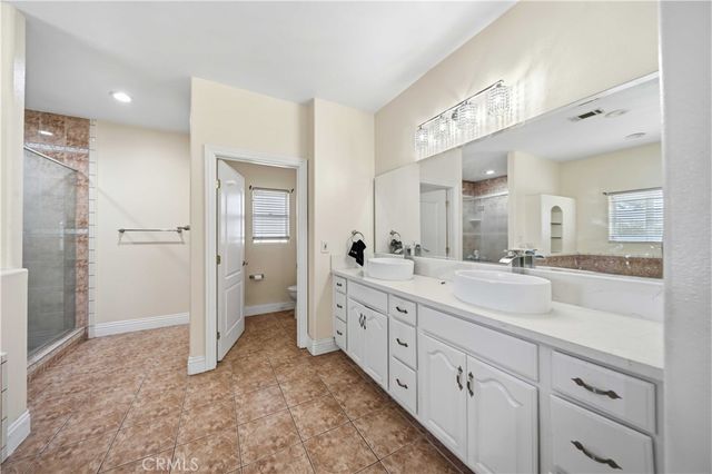 42500 20th W, Lancaster, CA 93534