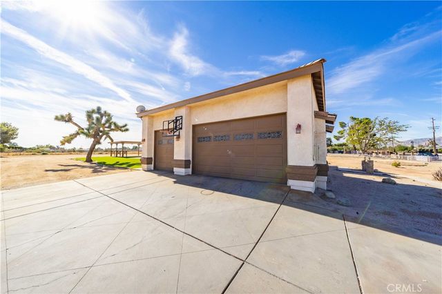 42500 20th W, Lancaster, CA 93534