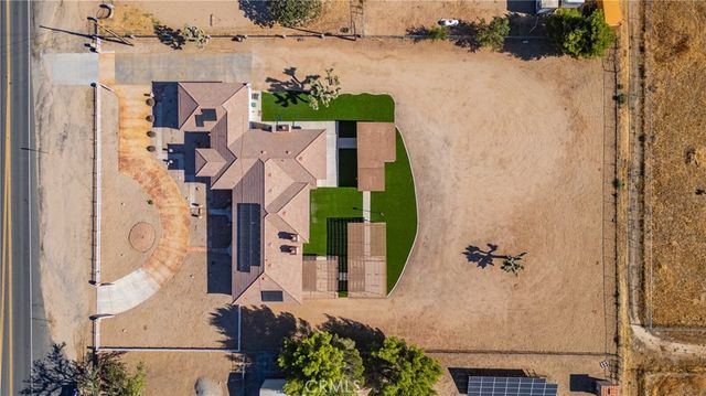 42500 20th W, Lancaster, CA 93534
