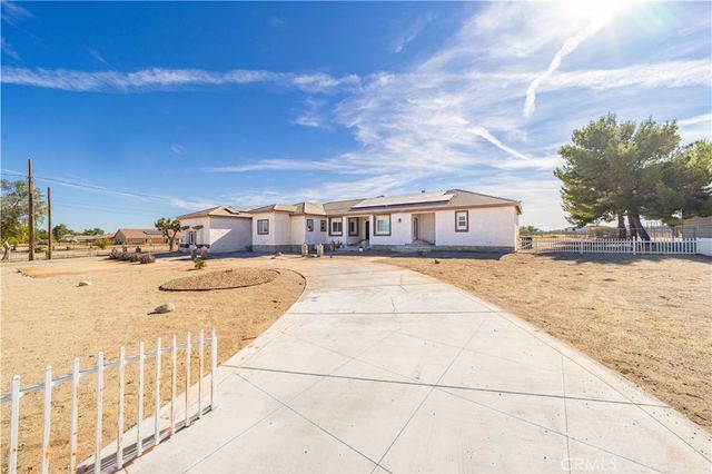 42500 20th W, Lancaster, CA 93534