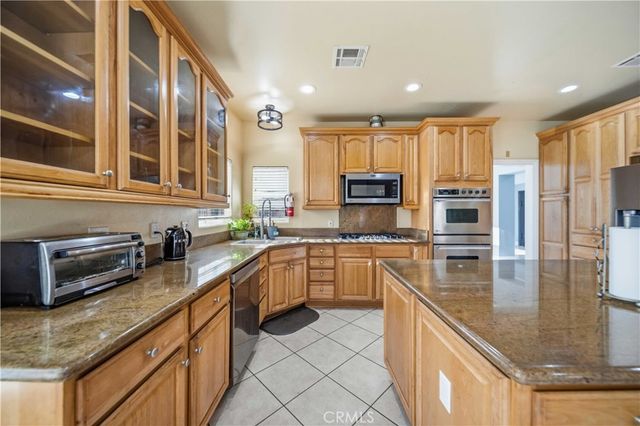 42500 20th W, Lancaster, CA 93534
