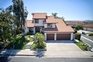 821 Inspiration Ln, Escondido, CA 92025