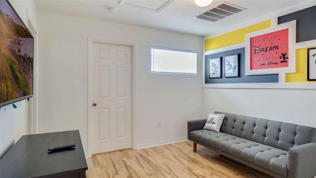 430 LAS FUENTES DRIVE, Kissimmee, FL 34746