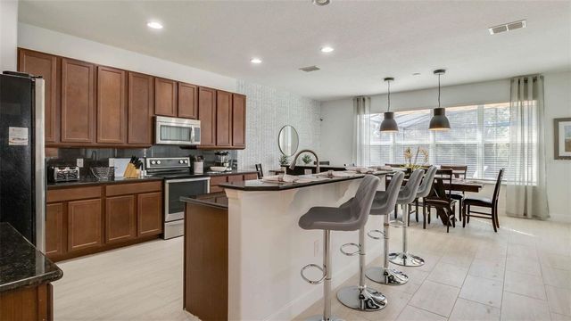 430 LAS FUENTES DRIVE, Kissimmee, FL 34746