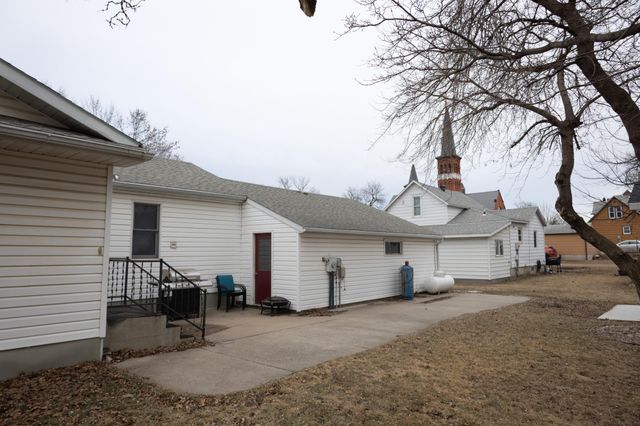 113 W 6th Street, Adrian, MN 56110