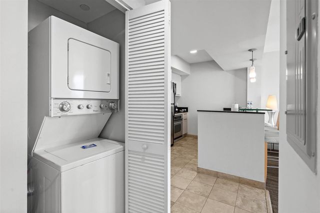 18683 Collins Avenue 1403, Sunny Isles Beach, FL 33160