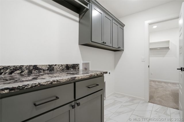 1421 N 72nd Street, Broken Arrow, OK 74014