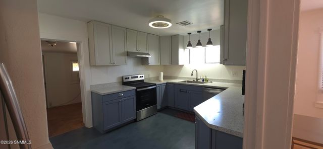 819 N Miranda Street, Las Cruces, NM 88005