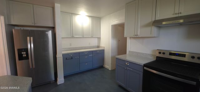 819 N Miranda Street, Las Cruces, NM 88005
