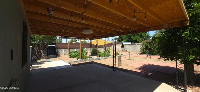 819 N Miranda Street, Las Cruces, NM 88005