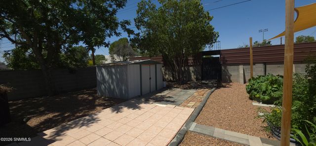 819 N Miranda Street, Las Cruces, NM 88005