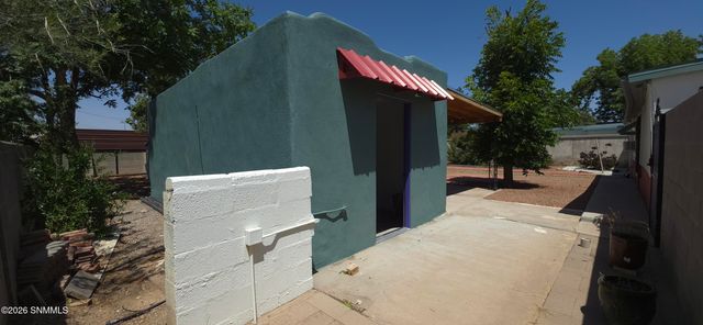 819 N Miranda Street, Las Cruces, NM 88005