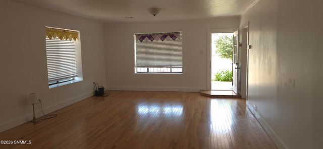 819 N Miranda Street, Las Cruces, NM 88005