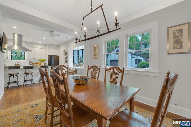 37 Afterglow Avenue, Verona, NJ 07044