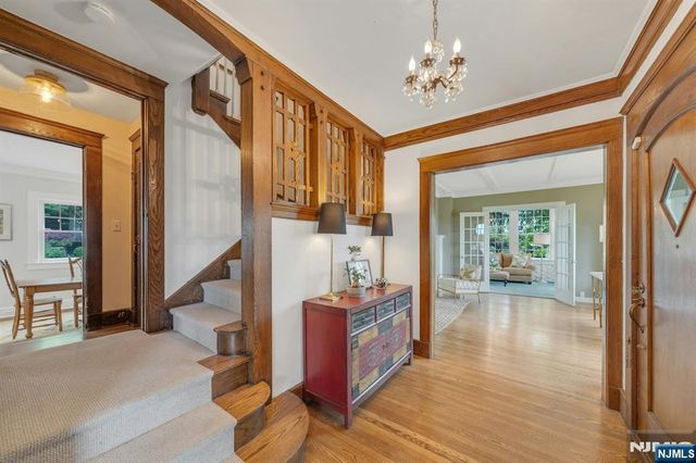 37 Afterglow Avenue, Verona, NJ 07044