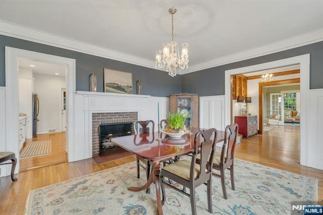 37 Afterglow Avenue, Verona, NJ 07044