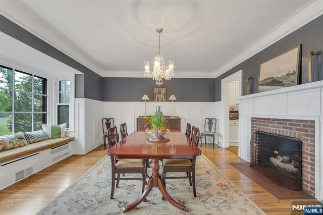 37 Afterglow Avenue, Verona, NJ 07044