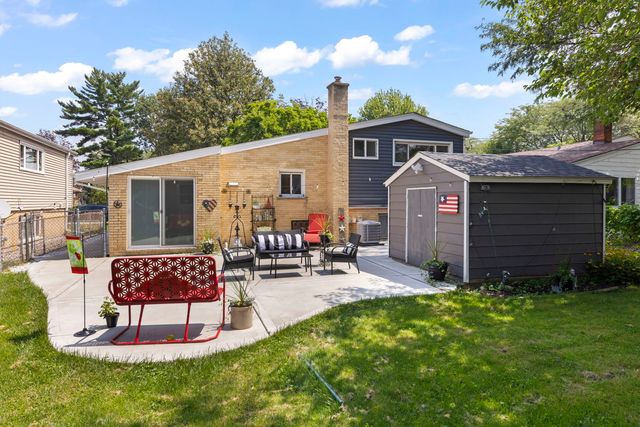332 N Stewart Avenue, Lombard, IL 60148