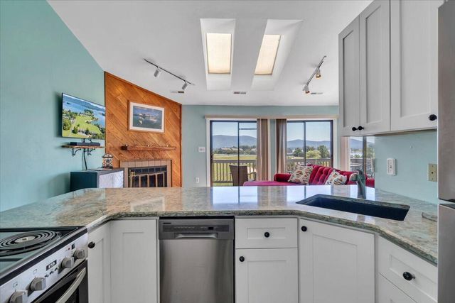 150 Sailors Cove DR UNIT 1218, Moneta, VA 24121