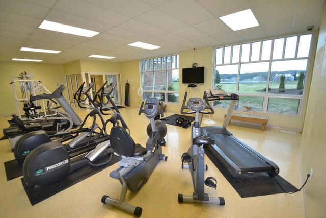 150 Sailors Cove DR UNIT 1218, Moneta, VA 24121