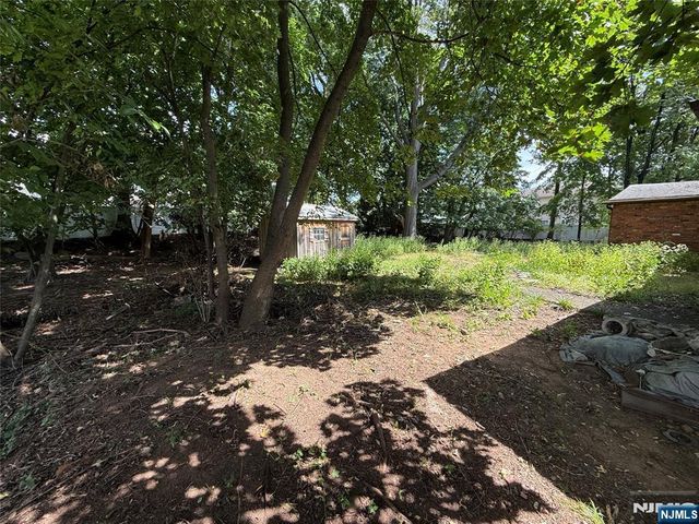380 5th Court, River Edge, NJ 07661
