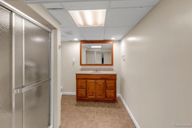 27033 Timber Trail, Dearborn Heights, MI 48127