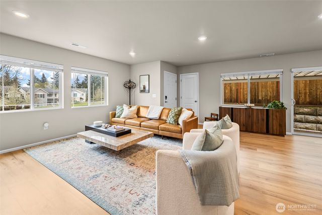 3512 Hoffman Hill Boulevard, Dupont, WA 98327