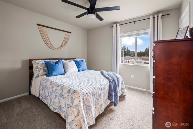 3512 Hoffman Hill Boulevard, Dupont, WA 98327