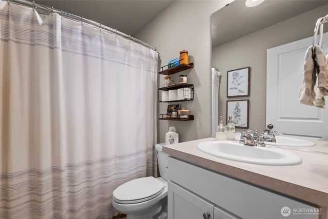 3512 Hoffman Hill Boulevard, Dupont, WA 98327