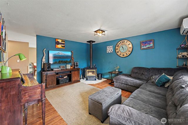 5047 Marian Drive NE, Olympia, WA 98516