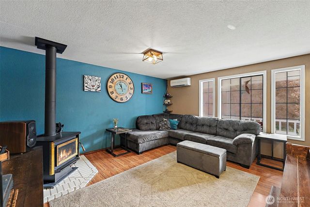 5047 Marian Drive NE, Olympia, WA 98516