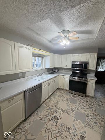 3037 Meredith Avenue, Indianapolis, IN 46201