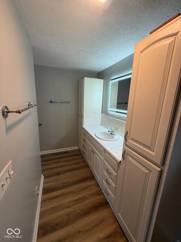 3037 Meredith Avenue, Indianapolis, IN 46201