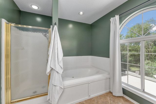 3925 N Rushwood, Wichita, KS 67226
