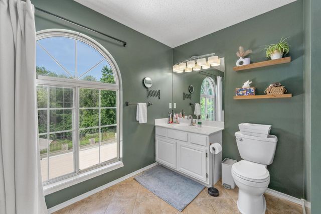 3925 N Rushwood, Wichita, KS 67226