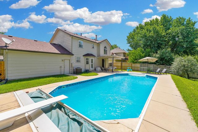 3925 N Rushwood, Wichita, KS 67226