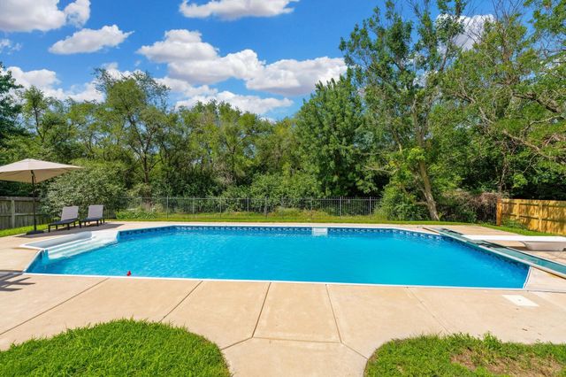 3925 N Rushwood, Wichita, KS 67226