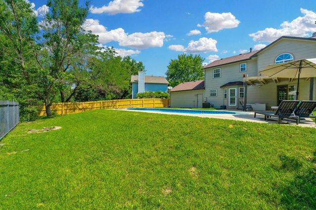 3925 N Rushwood, Wichita, KS 67226