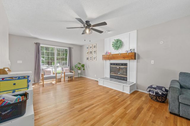 3925 N Rushwood, Wichita, KS 67226