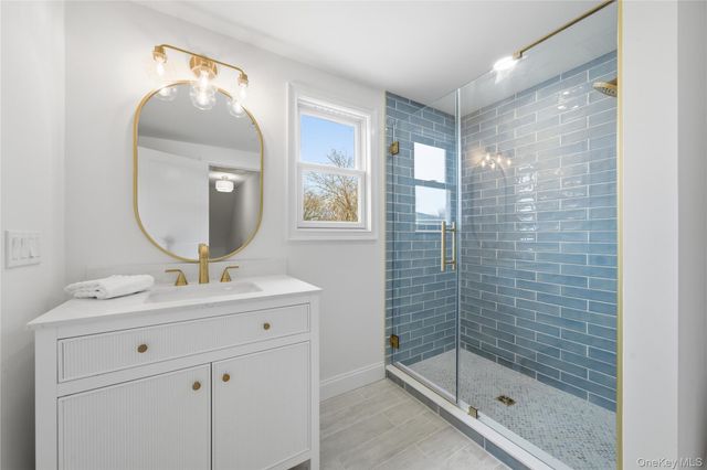 168 Bayview Drive, Oakdale, NY 11769