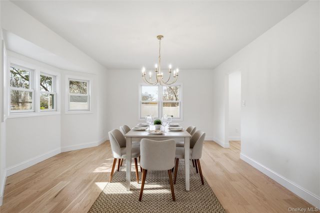 168 Bayview Drive, Oakdale, NY 11769