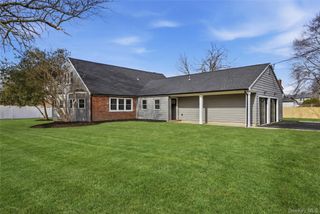 168 Bayview Drive, Oakdale, NY 11769