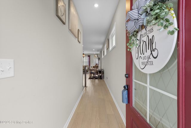 10040 Windcrest Farms Ln, Louisville, KY 40291